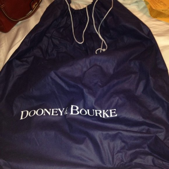 TAKING OFFERS- Dooney & Bourke Top Handle Satchel - Picture 10 of 12